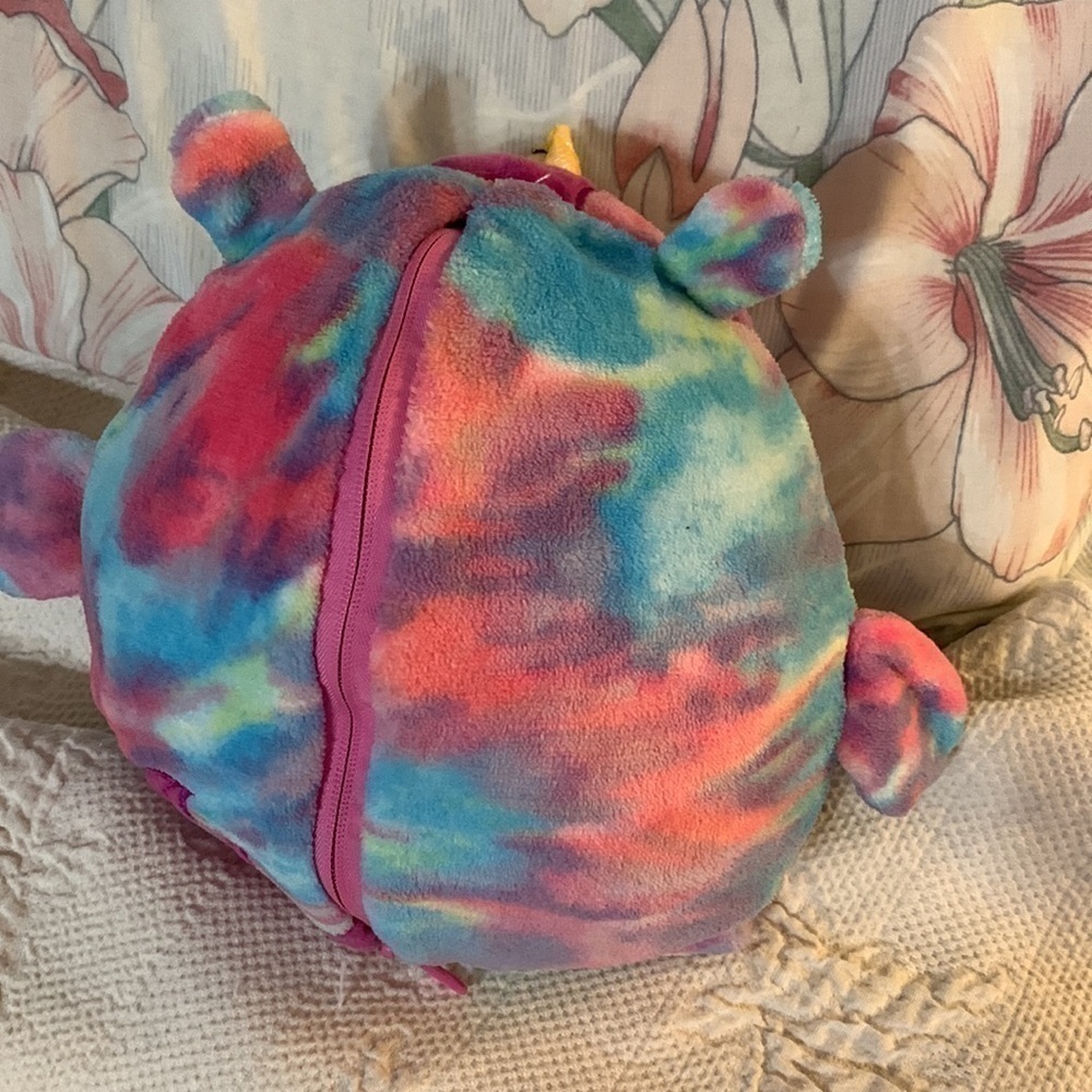 Stuffy with a surprise,💥it hides a hoodie - Picture 2 of 13